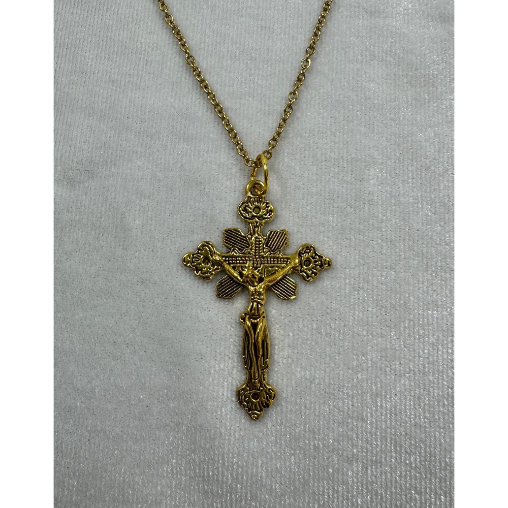 Gold Tone Cross Necklace 18-20 Inch Chain Christian Faith Jewelry N286